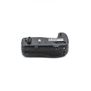 nikon mb d16