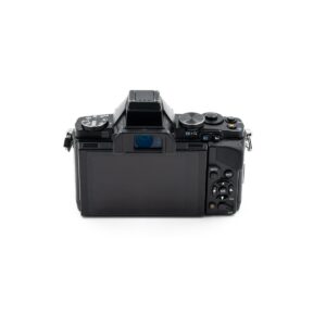 olympus e m5 musta 2