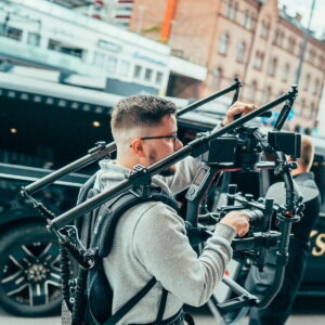 Ronin 2 Pro + Easyrig – Vuokralaite Ronin 2 Pro + Easyrig – Vuokralaite