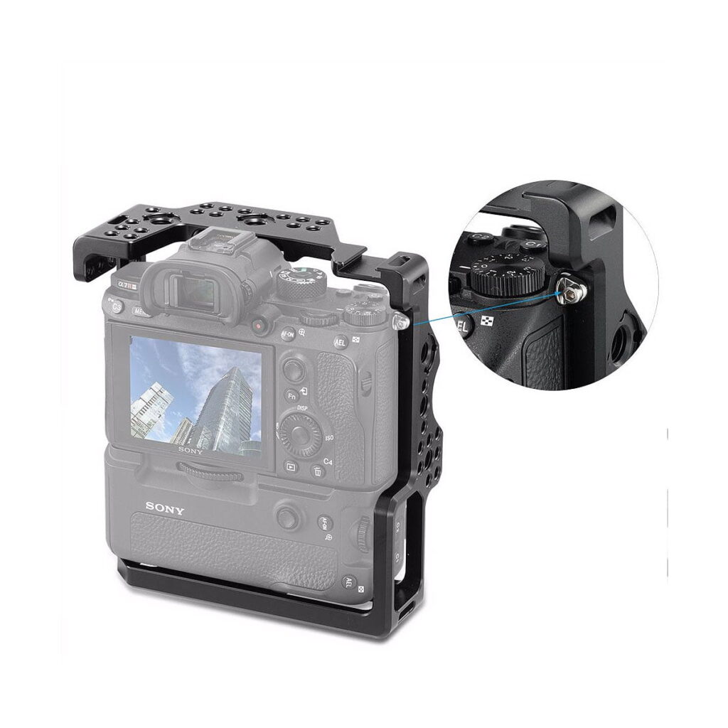 SmallRig Cage for Sony A7RIII/A7M3/A7III with VG-C3EM Vertical Grip 2176 SmallRig Cage for Sony A7RIII/A7M3/A7III with VG-C3EM Vertical Grip 2176