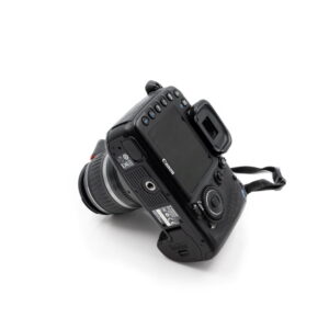 Canon EOS 7D (Shuttercount 22000) + 18-55mm f/3.5-5.6 II – Käytetty
