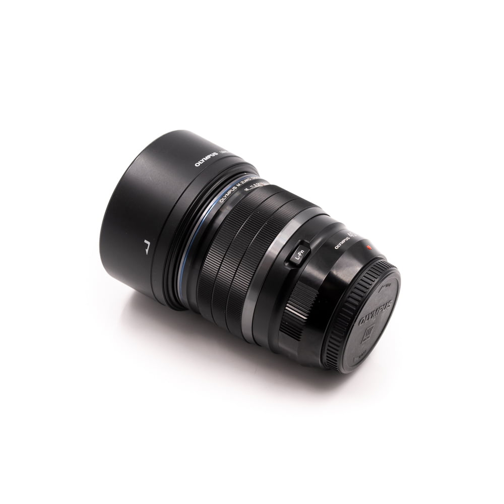 Olympus 45mm f/1.2 Pro (sis. ALV 24%) – Käytetty Olympus 45mm f/1.2 Pro (sis. ALV 24%) – Käytetty