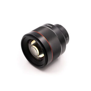 Samyang AF 85mm f/1.4 Sony E (K5 kunto) – Käytetty