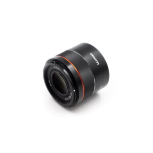 Samyang AF 45mm f/1.8 Sony E (Kunto K5, takuu 6kk, sis. ALV 24%) – Käytetty Samyang AF 45mm f/1.8 Sony E (Kunto K5, takuu 6kk, sis. ALV 24%) – Käytetty
