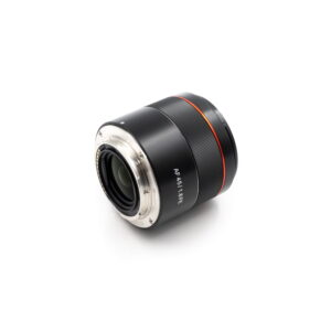 Samyang AF 45mm f/1.8 Sony E (Kunto K5, takuu 6kk, sis. ALV 24%) – Käytetty Samyang AF 45mm f/1.8 Sony E (Kunto K5, takuu 6kk, sis. ALV 24%) – Käytetty