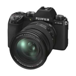 Fujifilm X-S10 + XF 16-80mm f/4 OIS WR Fujifilm X-S10 + XF 16-80mm f/4 OIS WR