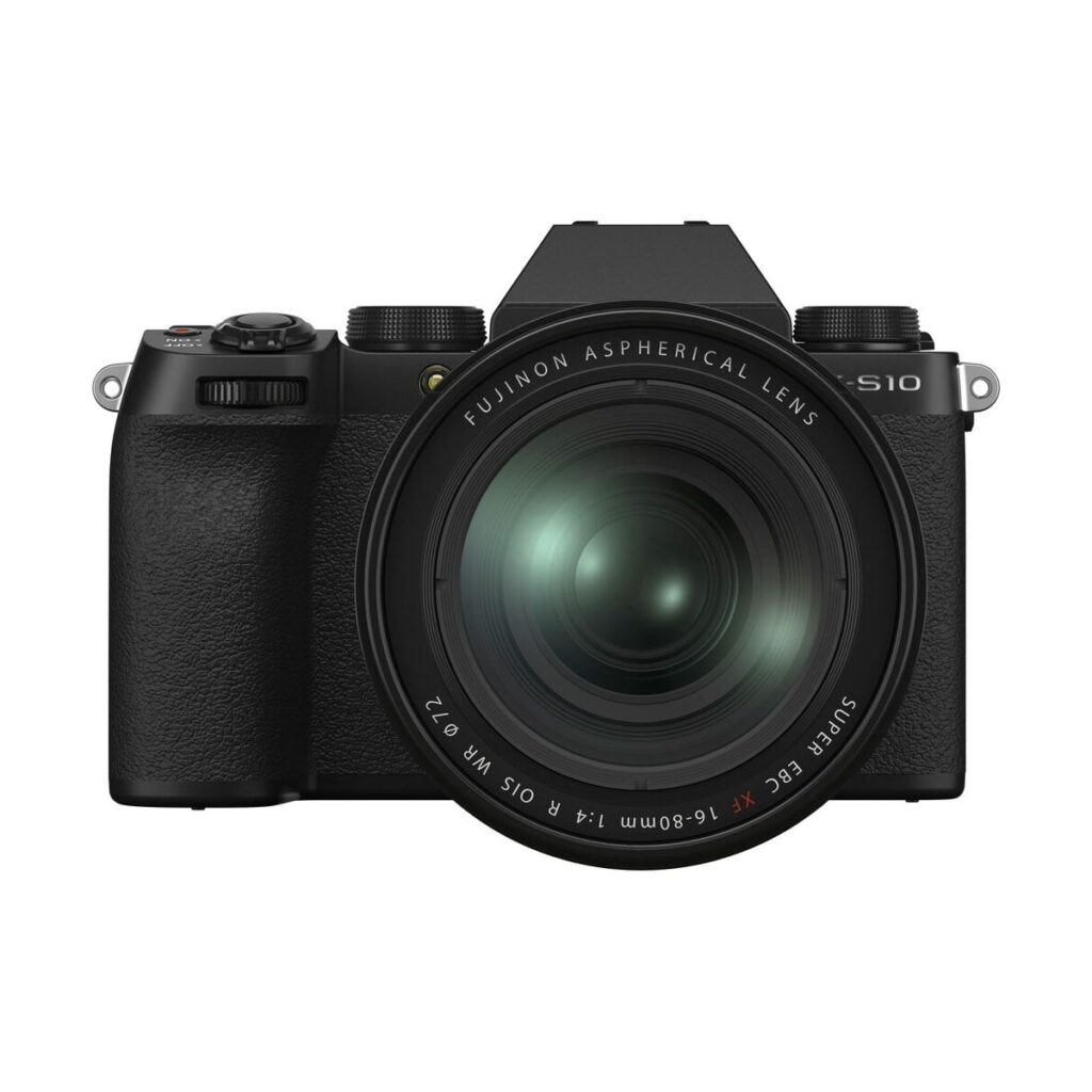 Fujifilm X-S10 + XF 16-80mm f/4 OIS WR Fujifilm X-S10 + XF 16-80mm f/4 OIS WR