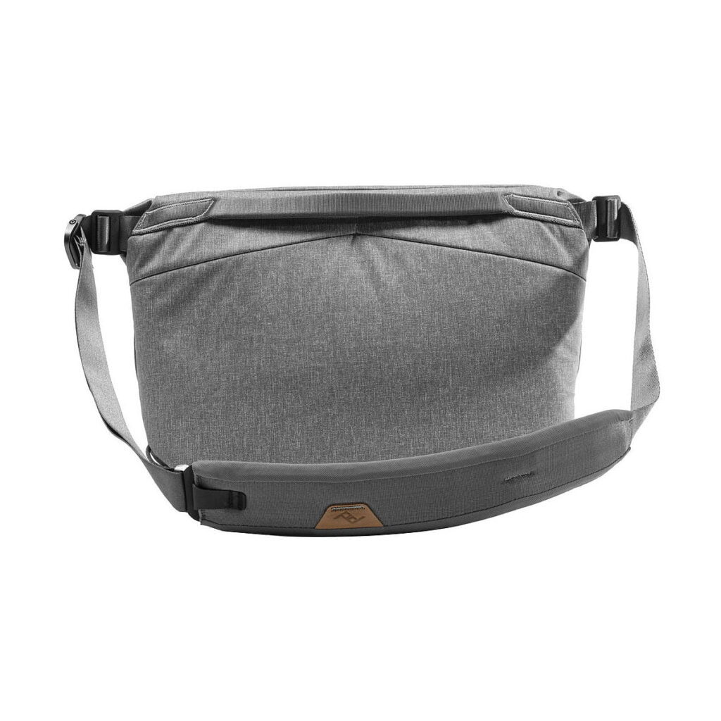 Peak Design Everyday Sling v2 10L Harmaa Peak Design Everyday Sling v2 10L Harmaa