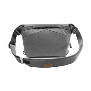 Peak Design Everyday Sling v2 3L Harmaa Peak Design Everyday Sling v2 3L Harmaa