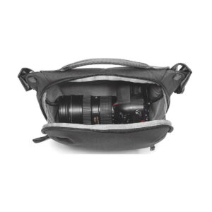 Peak Design Everyday Sling v2 6L Musta Peak Design Everyday Sling v2 6L Musta
