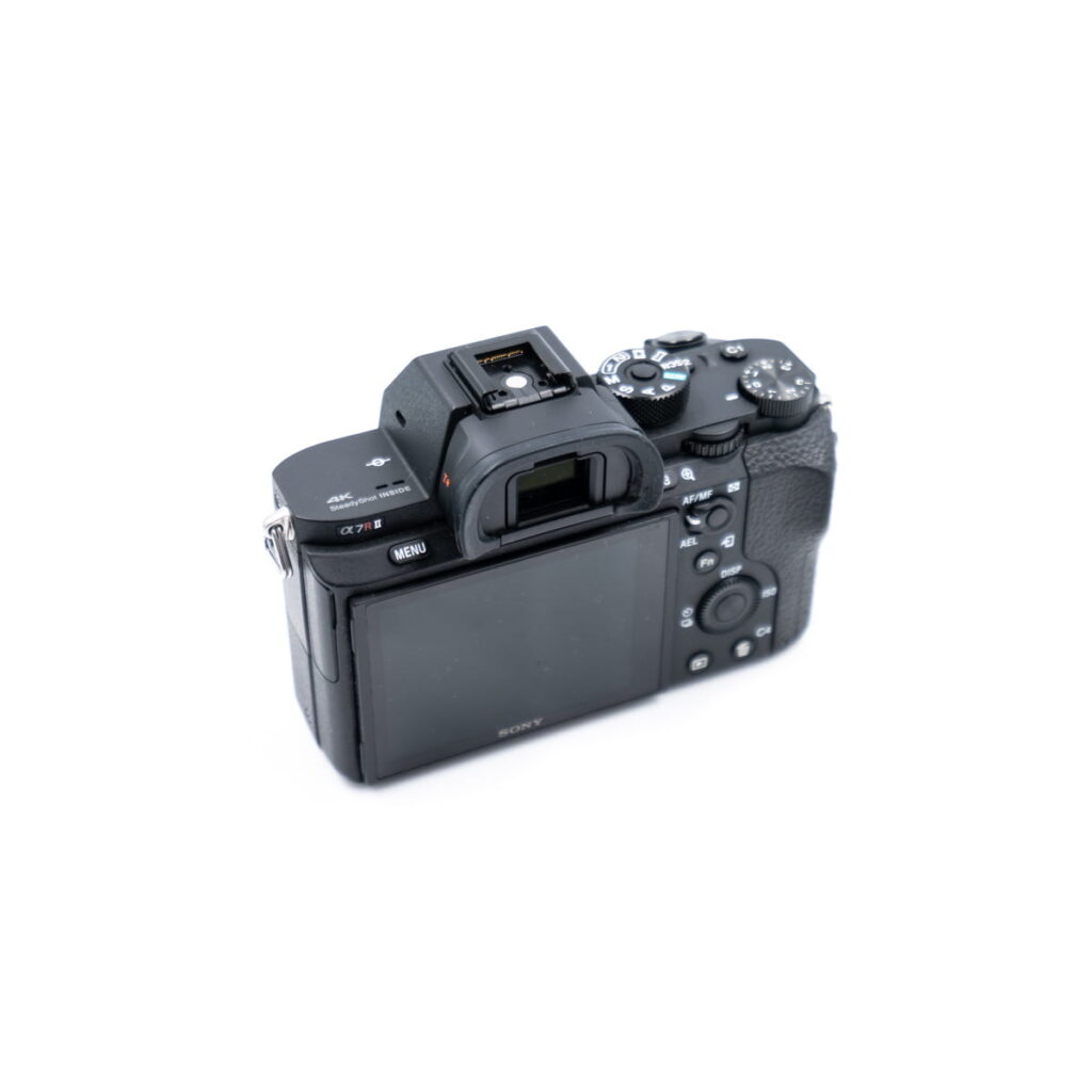 Sony a7r II (Shuttercount 7100) – Käytetty Sony a7r II (Shuttercount 7100) – Käytetty