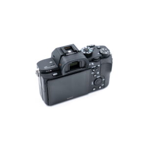 Sony a7r II (Shuttercount 7100) – Käytetty Sony a7r II (Shuttercount 7100) – Käytetty