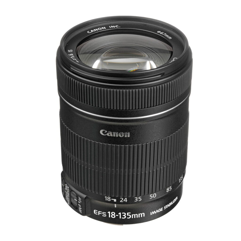Canon EF-S 18-135mm f/3.5 – 5.6 IS USM Canon EF-S 18-135mm f/3.5 – 5.6 IS USM