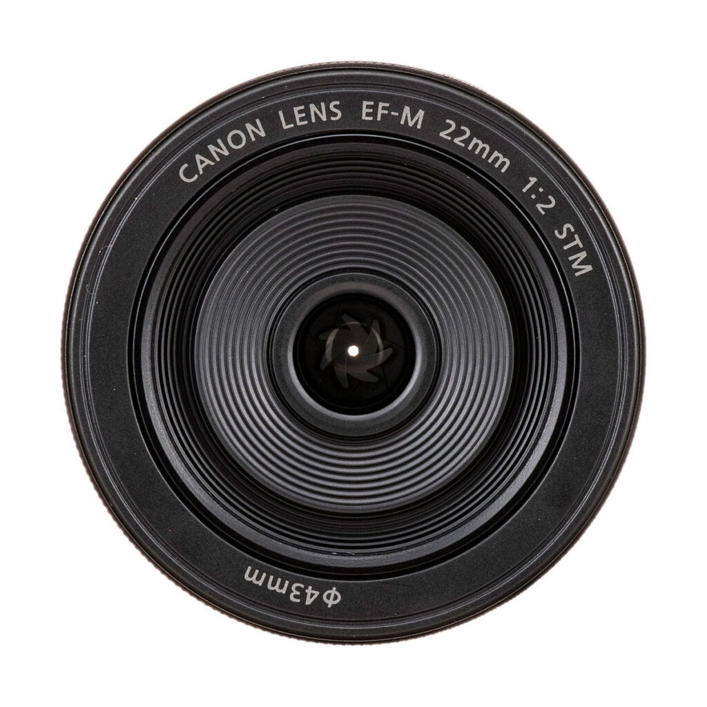 Canon EF-M 22mm f/2 STM Canon EF-M 22mm f/2 STM