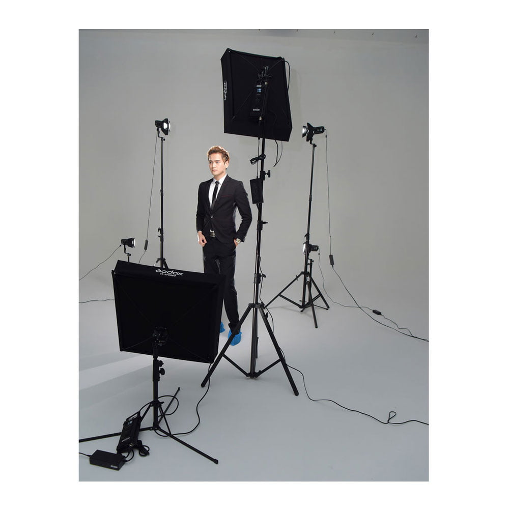 Godox FL150R Flexible LED Paneeli 30x120cm Godox FL150R Flexible LED Paneeli 30x120cm
