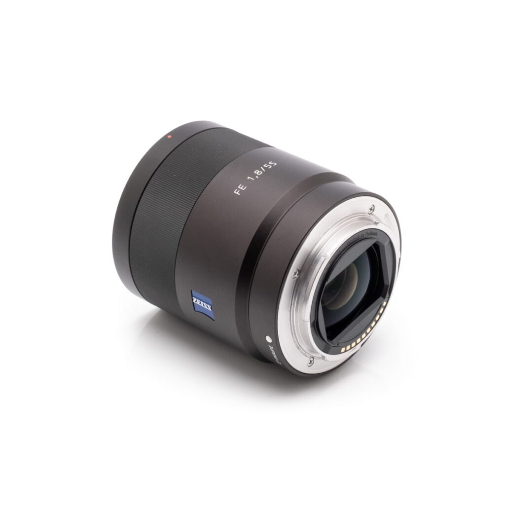 Sony FE 55mm f/1.8 (Takuuta 6kk, Kunto K5) – Käytetty Sony FE 55mm f/1.8 (Takuuta 6kk, Kunto K5) – Käytetty