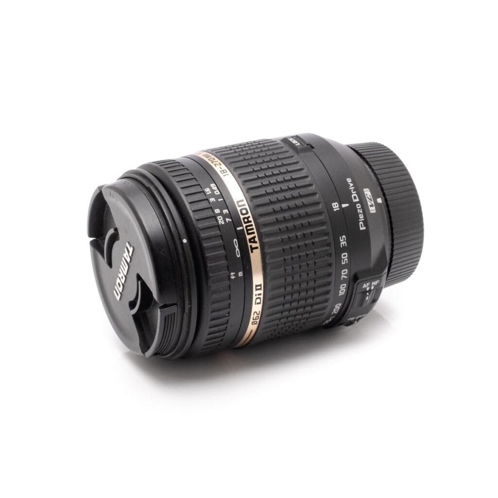 Tamron 18-270mm f/3.5-6.3 Di II VC Nikon (Takuu 6kk) – Käytetty Tamron 18-270mm f/3.5-6.3 Di II VC Nikon (Takuu 6kk) – Käytetty