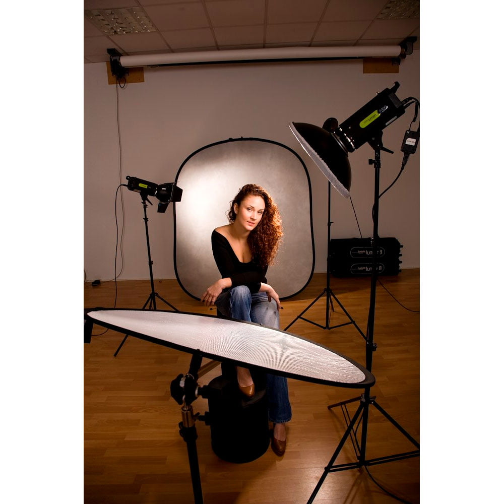 Lastolite Dyed Collapsible Background 1.5 x 1.8m Washington/Dakota Lastolite Dyed Collapsible Background 1.5 x 1.8m Washington/Dakota