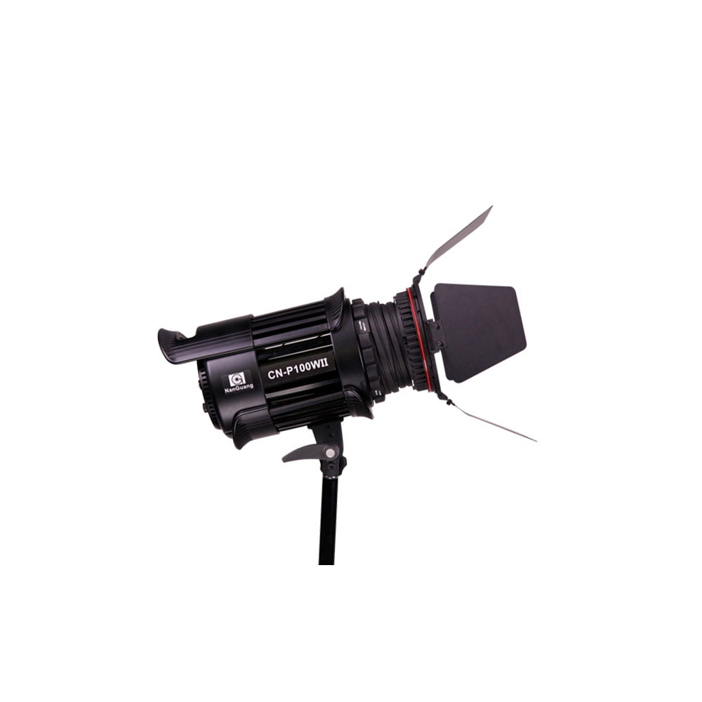 Nanlite P-100 LED Fresnel Light Nanlite P-100 LED Fresnel Light