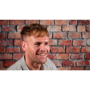 Lastolite Urban Collapsible Background 1.5 x 2.1m Classic Red/Distressed Whte Brick Lastolite Urban Collapsible Background 1.5 x 2.1m Classic Red/Distressed Whte Brick