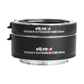 viltrox_dg-eosr_extension Viltrox DG-EOS R (12/24mm) Auto Extension Tube for Canon R, jossa on sekä 12mm että 24mm putket pinottuna yhteen, näkyy valkoisella taustalla.