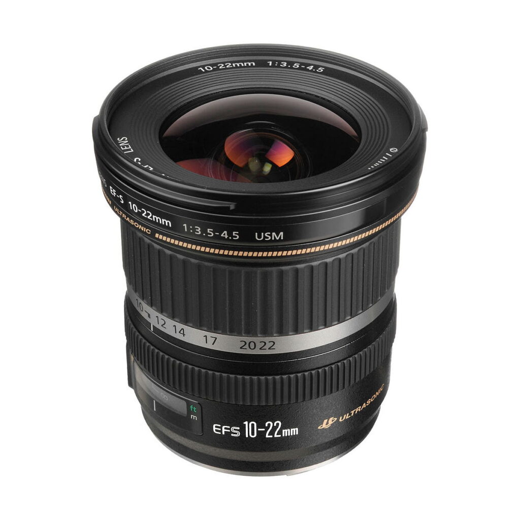 Canon_EF-S_10-22mm_f_3_5-4_5_USM_001 The Canon EF-S 10-22mm f/3.5-4.5 USM lens is upright against a white background.