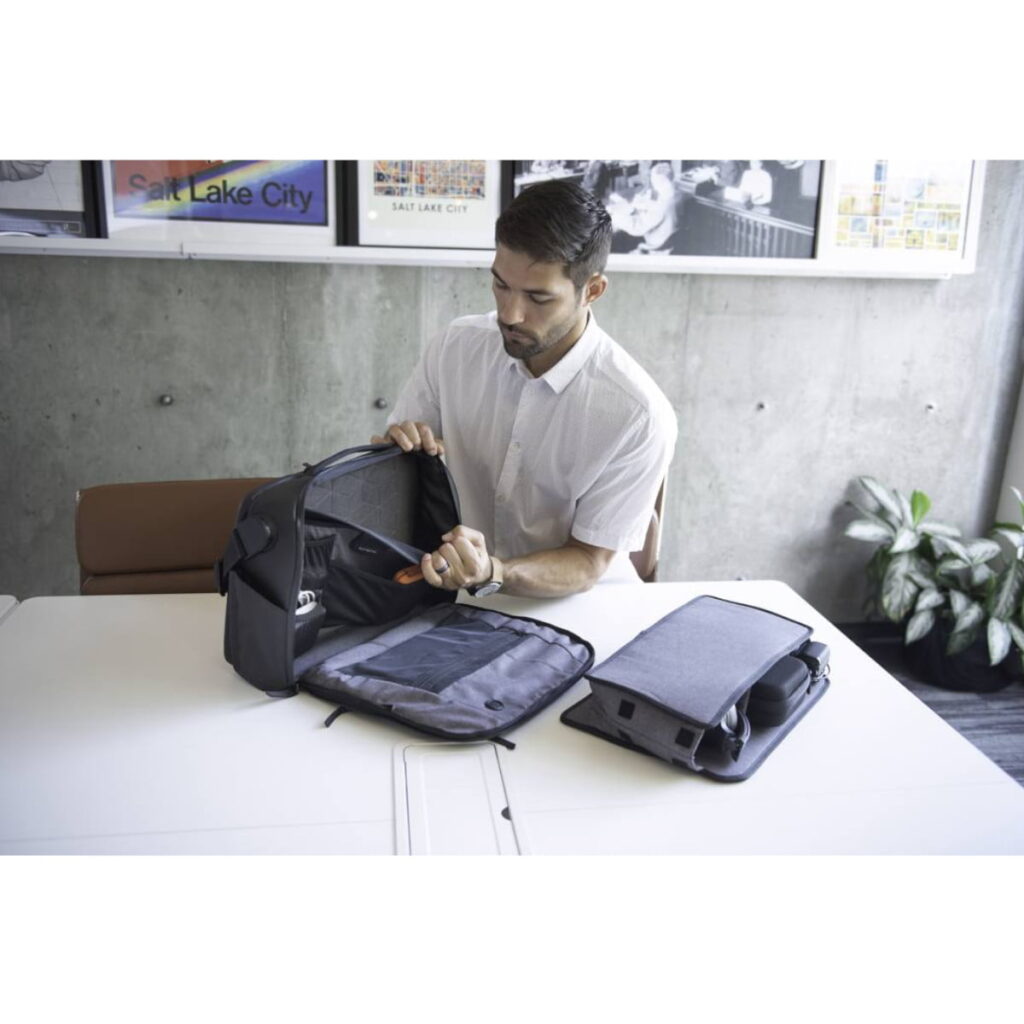Gomatic Messenger Bag V2 Gomatic Messenger Bag V2