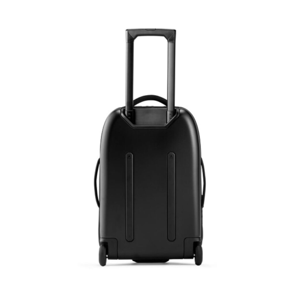 Gomatic Navigator Carry-On 37L Black Gomatic Navigator Carry-On 37L Black