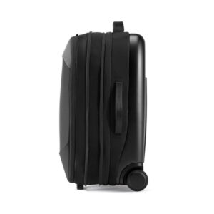 Gomatic Navigator Carry-On 37L Black Gomatic Navigator Carry-On 37L Black