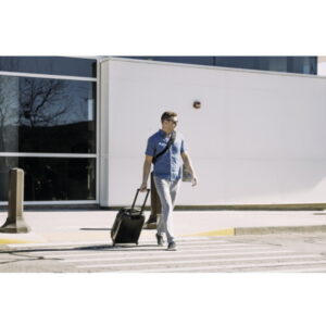 Gomatic Navigator Carry-On 37L Black Gomatic Navigator Carry-On 37L Black