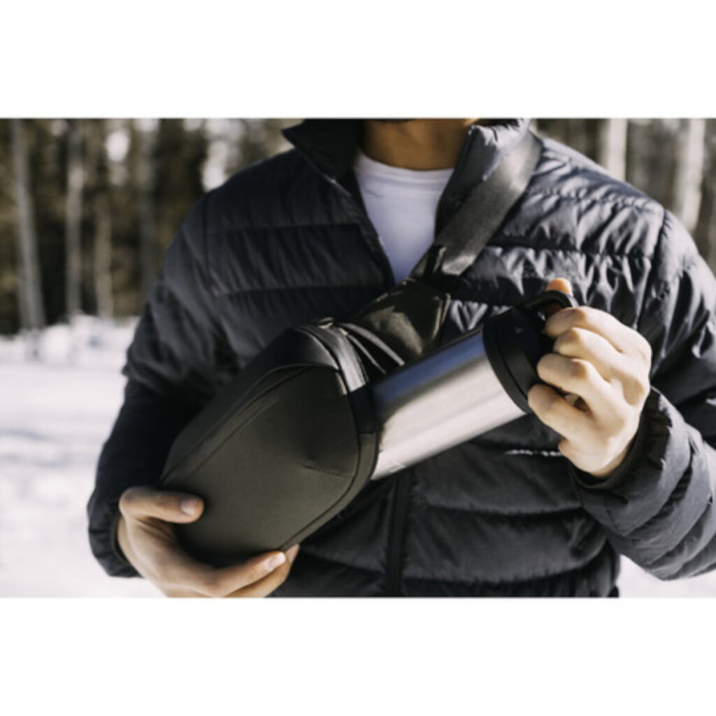 Gomatic Navigator Sling 1L Black Gomatic Navigator Sling 1L Black