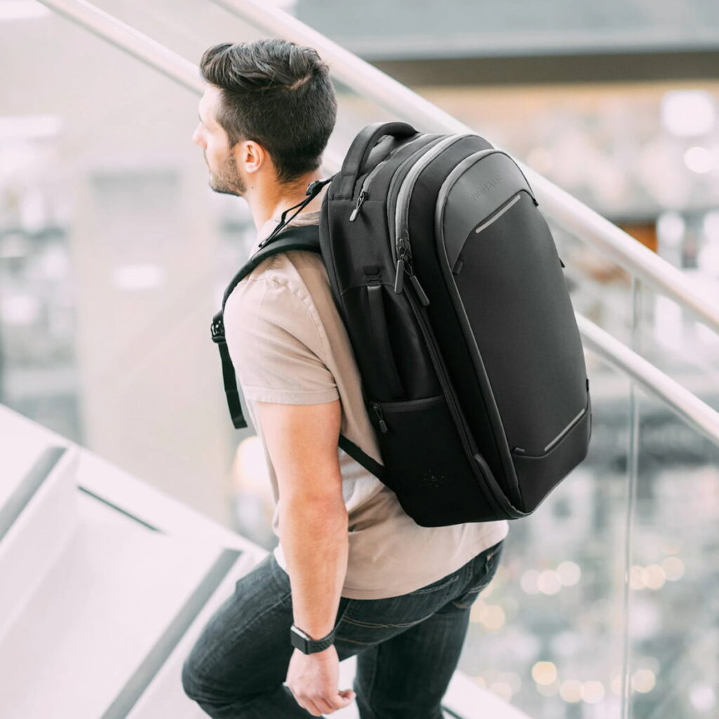 Gomatic Navigator Travel Pack 32L Black Gomatic Navigator Travel Pack 32L Black