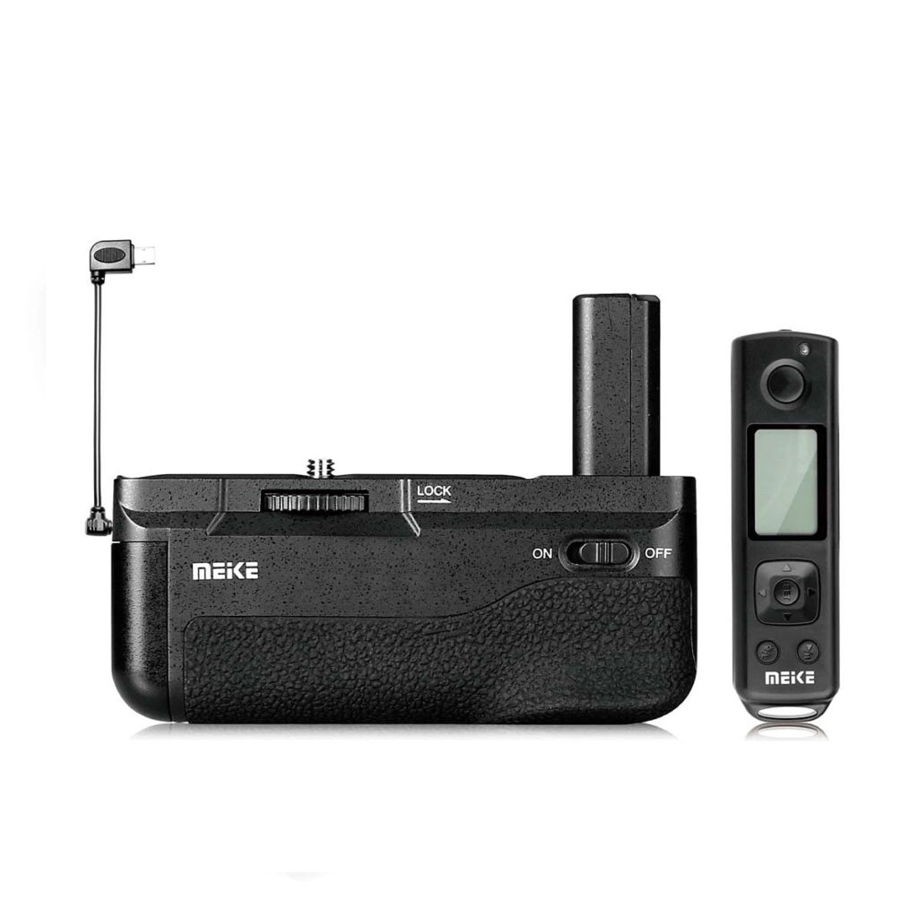 Meike MK-A6300 Pro Battery Grip for Sony A6400 A6300 A6000 Cameras with Remote Controller Meike MK-A6300 Pro Battery Grip for Sony A6400 A6300 A6000 Cameras with Remote Controller