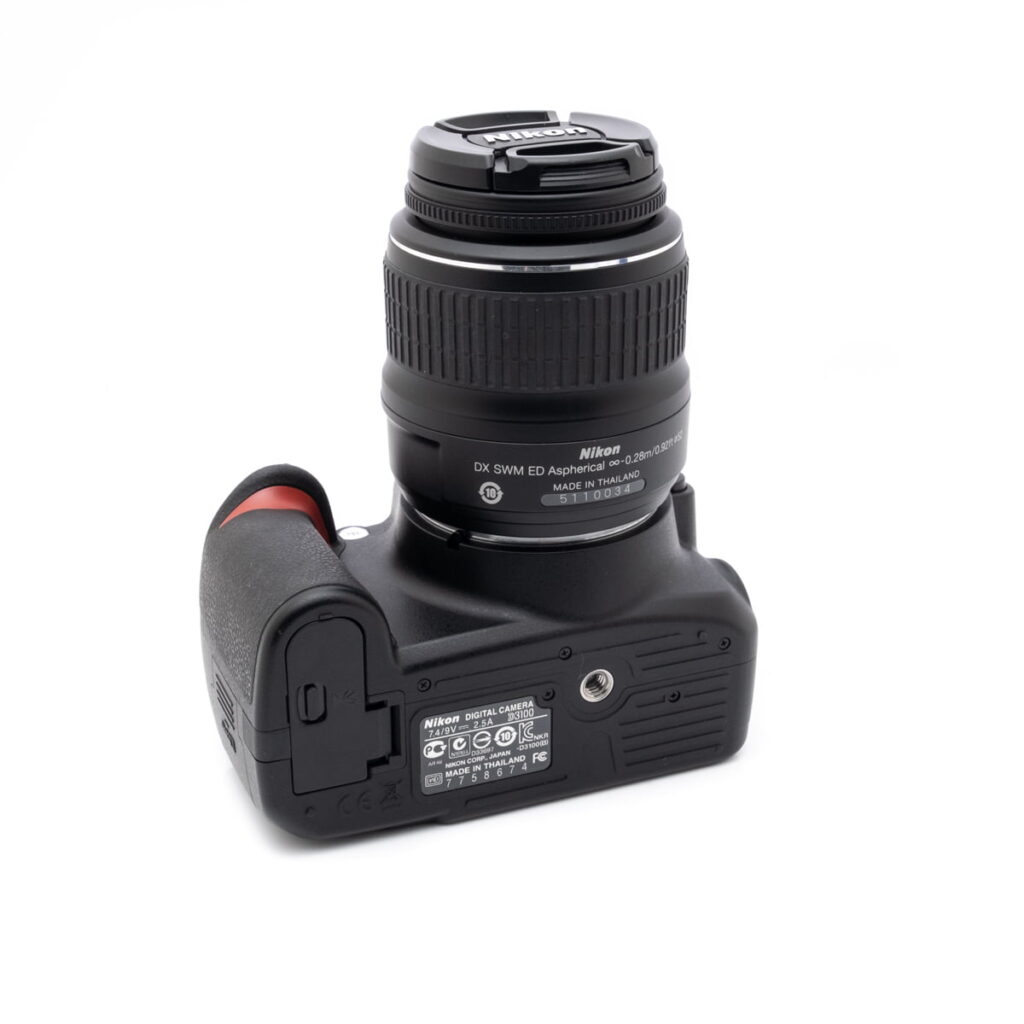 nikon 3100 4
