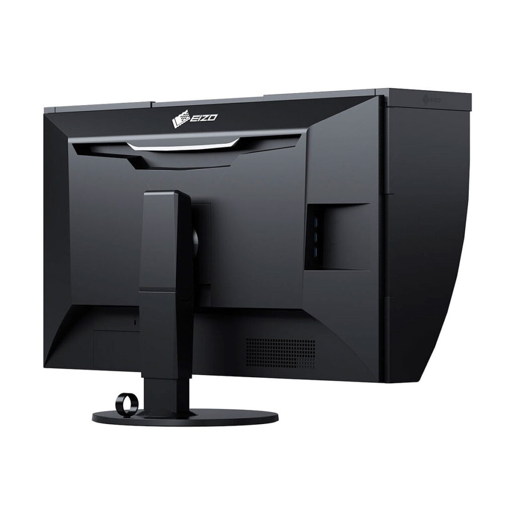 Eizo_31_1_ColorEdge_CG319X_17_9_Hardware_Calibration_IPS_Monitor_006 Eizo 31,1" ColorEdge CG319X 17:9 Hardware Calibration IPS -näytön takaosa on musta, ja sen sivuille ja yläosaan on kiinnitetty jalusta, tuuletusritilät ja kaareva varjostin. Tuotemerkin logo näkyy vasemmassa yläkulmassa.