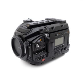 blackmagic_ursaminipro Blackmagic Ursa Mini Pro 4.6K G1 + shoulder rig - Käytetty