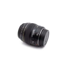 Canon EF 85mm f/1.8 USM (sis.ALV24%) - Käytetty