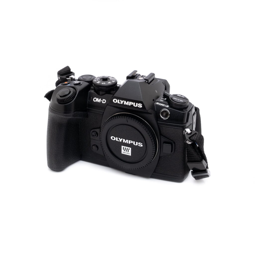 olympus_em1markii Olympus OM-D E-M1 Mark II (SC 700, Kunto K4.5)- Käytetty