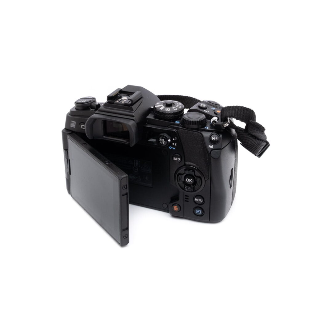 olympus_em1markii-3 Olympus OM-D E-M1 Mark II (SC 700, Kunto K4.5)- Käytetty