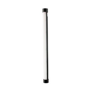 NANLITE PavoTube II 15X 1kit on pitkä, sylinterimäinen LED-putkivalaisin, jossa on valkoinen diffuusori ja mustat päätykappaleet. Se on esitetty pystysuorassa valkoista taustaa vasten.