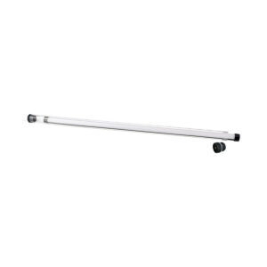 NANLITE PavoTube II 30X 1kit, pitkä kirkas fluoresoiva valo, jossa on mustat päätykappaleet, näkyy valkoisella pohjalla. Yksi päätykorkki on osittain poistettu, jotta sen sisällä olevat metalliliittimet tulevat näkyviin.