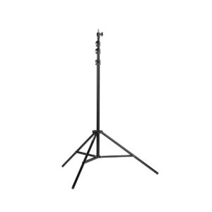 Quadralite AIR Pneumatic Light Stand 395cm on musta, säädettävä kolmijalkainen kolmijalkainen kolmijalkainen jalusta, jossa on keskimmäinen pystytolppa, joka on suunniteltu valaisulaitteiden kiinnittämiseen.