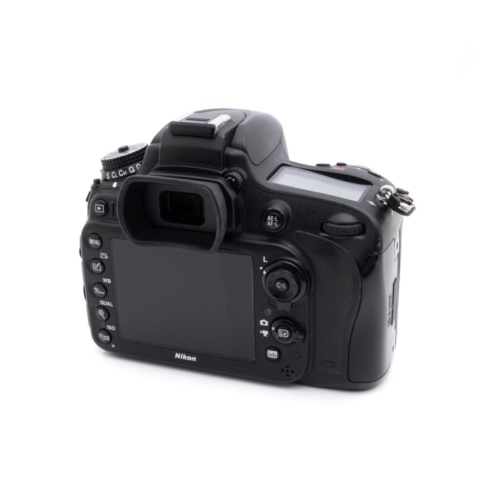 nikon_d610-2 Nikon D610 (SC 87000) - Käytetty