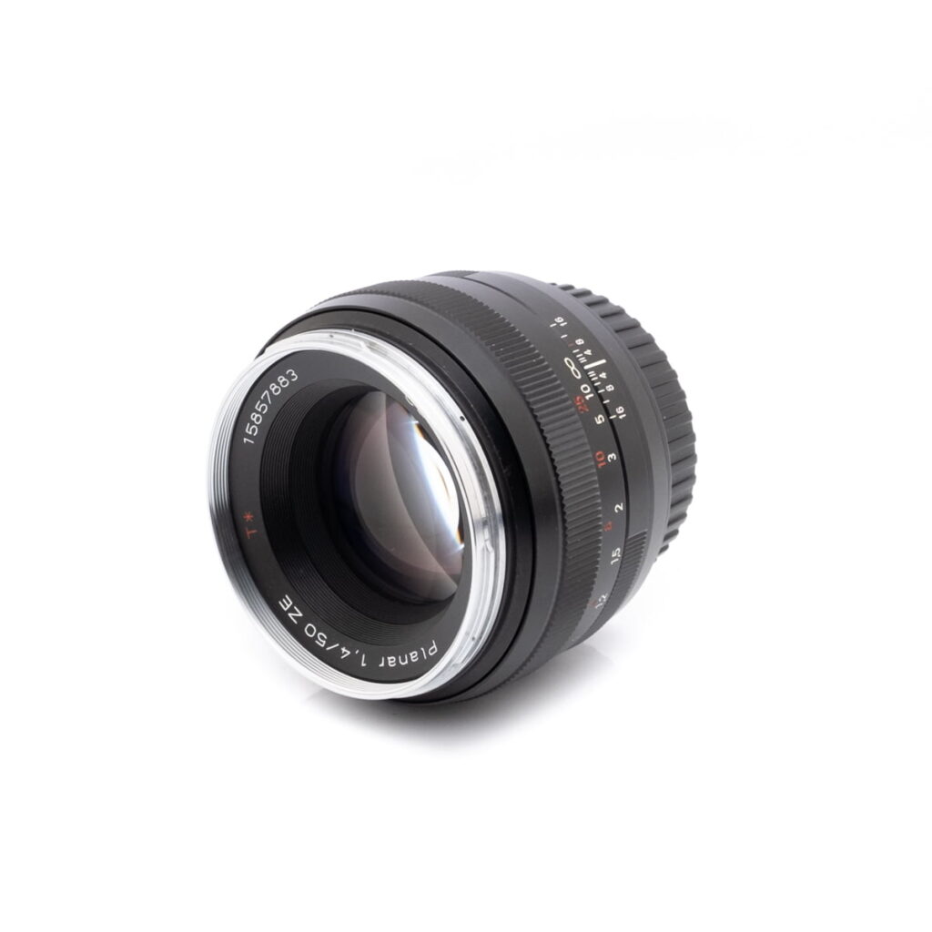 planar_50-2 Zeiss Planar 50mm f/1.4 T* ZE Canon - Käytetty