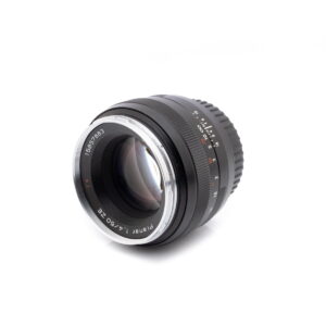 planar_50-2 Zeiss Planar 50mm f/1.4 T* ZE Canon - Käytetty