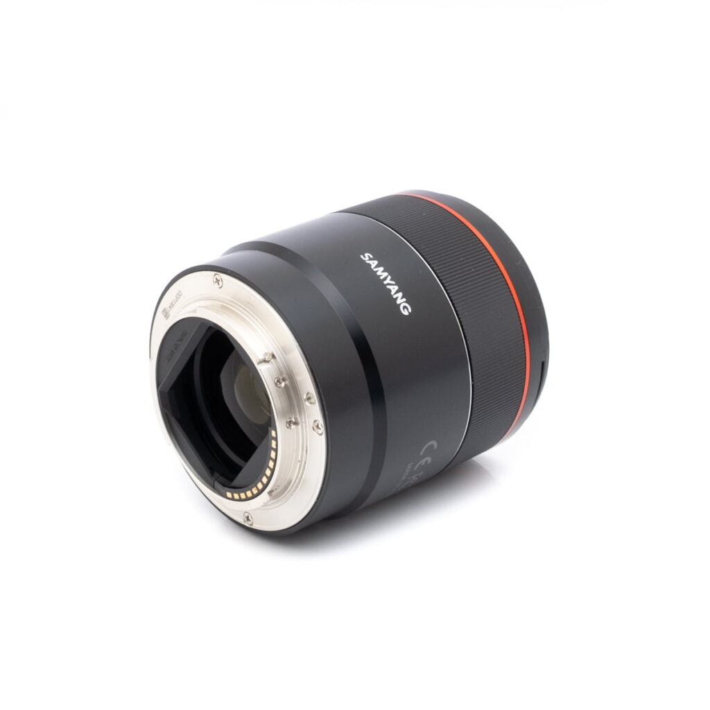 samyang_75-3 Samyang AF 75mm f/1.8 Sony FE - Käytetty