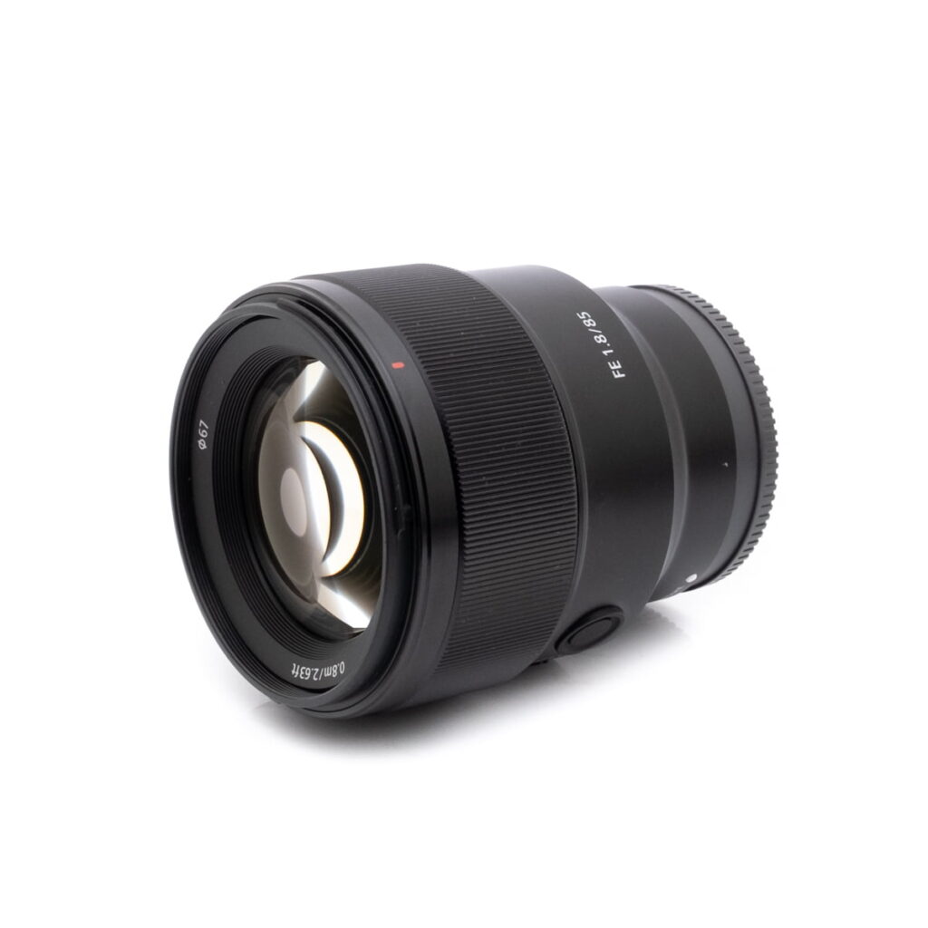 Sony FE 85mm f/1.8 - Käytetty