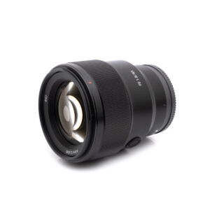 Sony FE 85mm f/1.8 - Käytetty