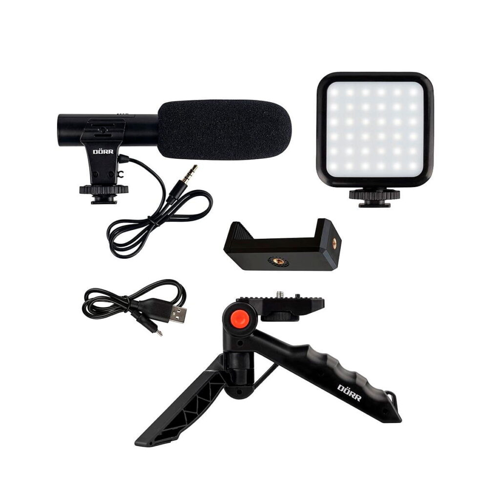 Dörr_VL-5_Vlogging_Kit_Mikrofonilla_008 Dörr VL-5 Vlogging Kit Mikrofonilla sisältää mikrofonin vaahtomuovisuojalla, LED-valopaneelin, älypuhelimen pidikkeen, USB-kaapelin ja kompaktin jalustan säädettävällä kahvalla.