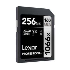 Lexar-Pro-1066x-U3-UHS-II-R160-W120-256GB-3 Lexar Pro 1066x U3 UHS-I R160/W120 256GB SDXC-muistikortti, jossa on 160MB/s lukunopeus, 120MB/s kirjoitusnopeus, V30, U3, Class 10 -luokitus; musta, valkoinen ja hopeinen etiketti.